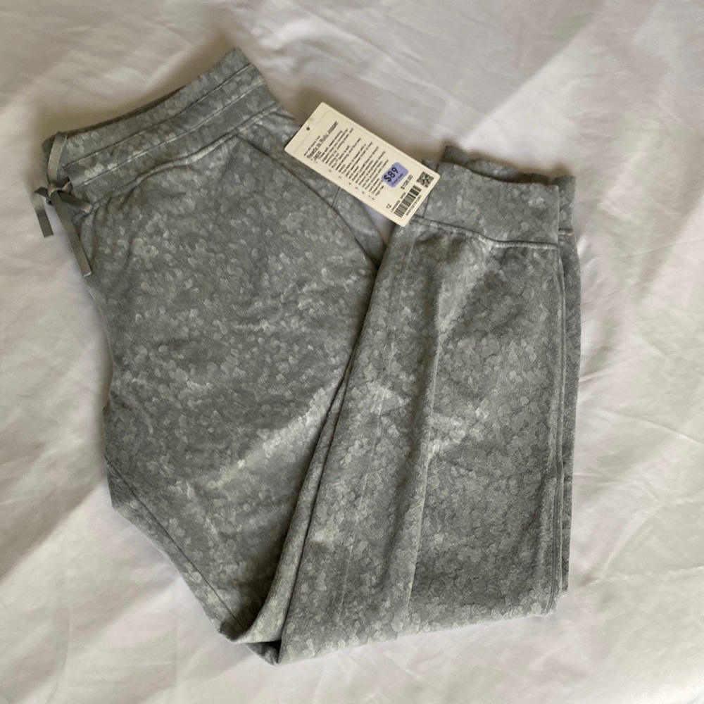 LULULEMON JOGGERS SZ 12